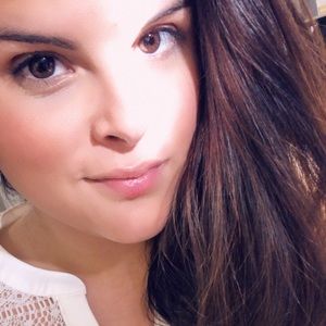 Meet your Posher, Courtney